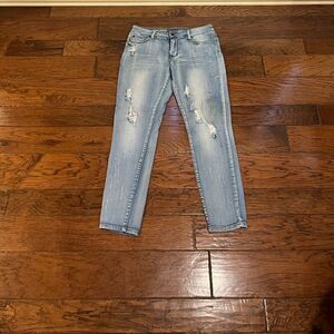 Chelsea violet skinny minnies jeans distressed